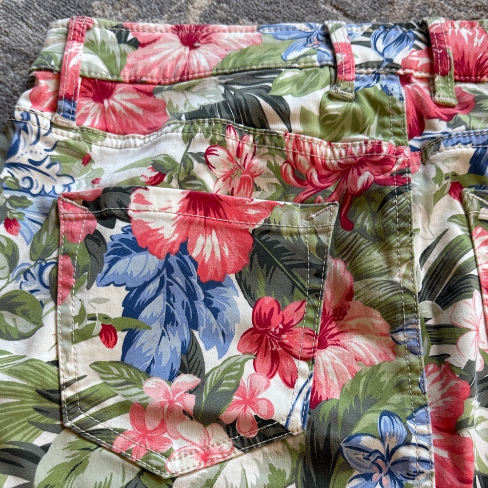 Tommy Bahama Tropical Floral Mini Skirt - Boracay beach SW920700 - Picture 6 of 10